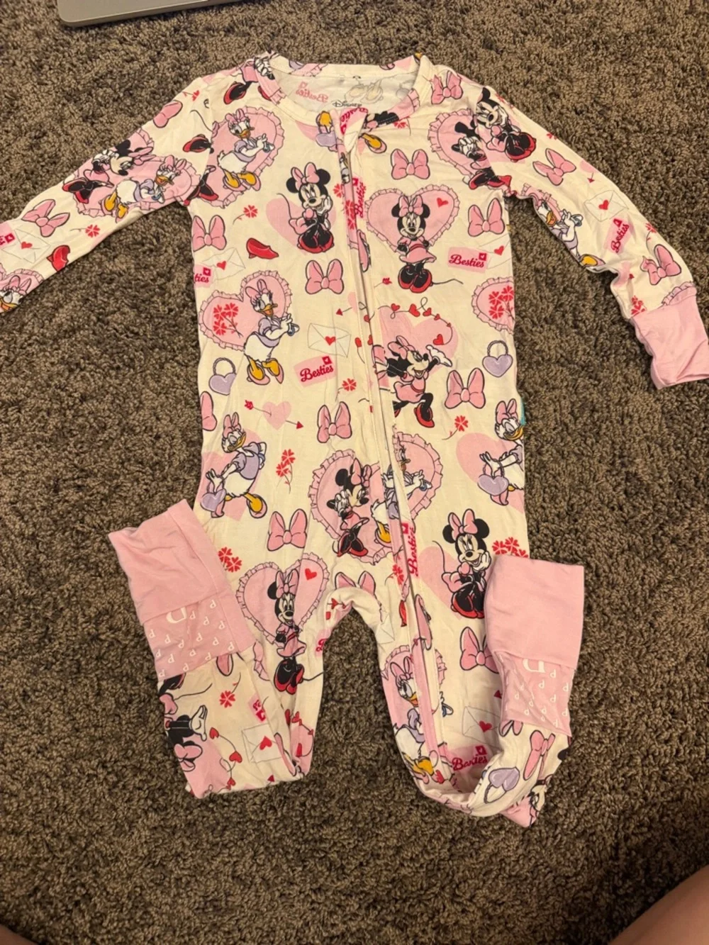 NWOT Posh Peanut x Disney Minnie & Daisy Galentines zippy convertible footie